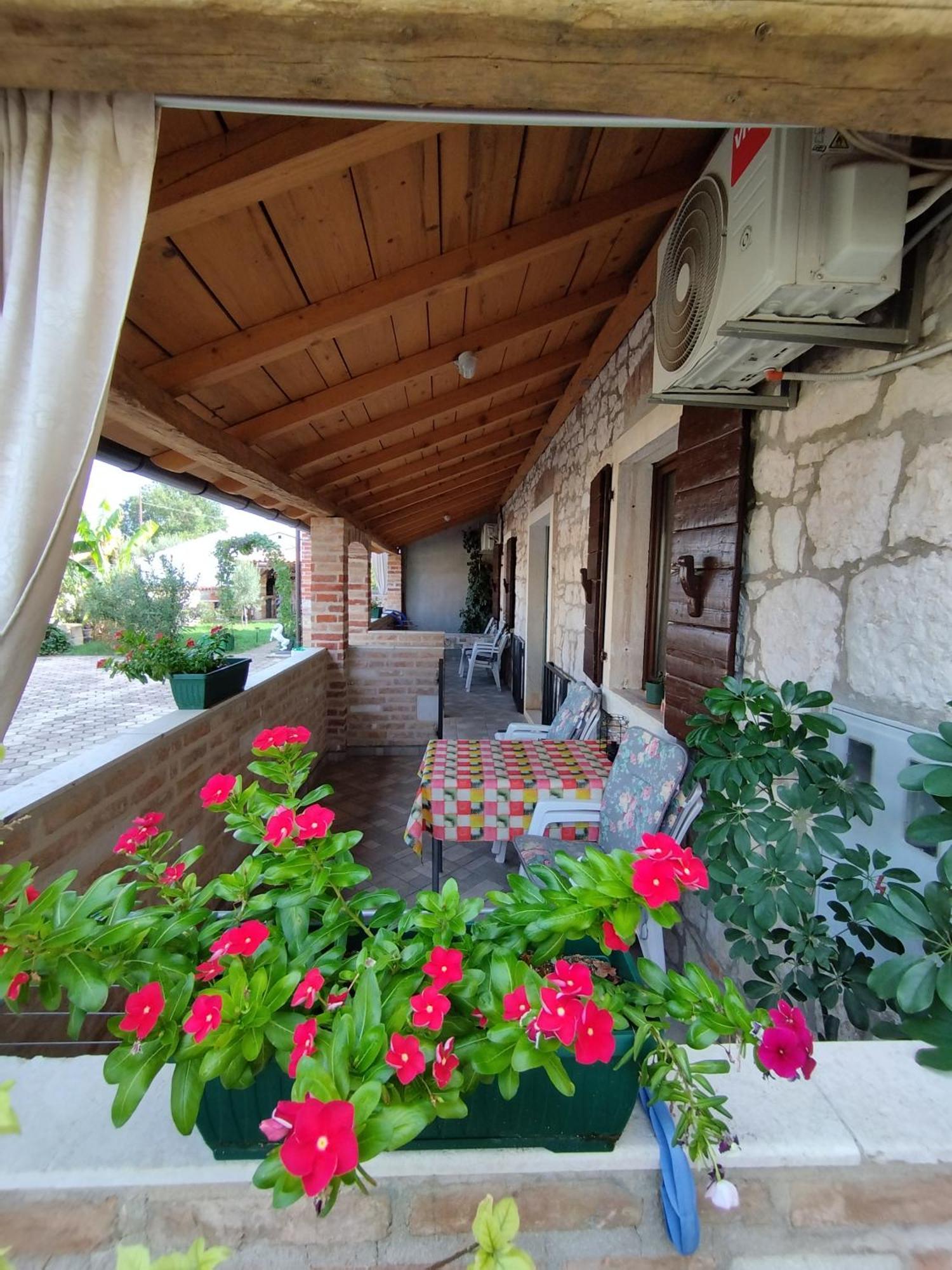 Memic 100 M Do Plaze, Memic Only 100m From Porec