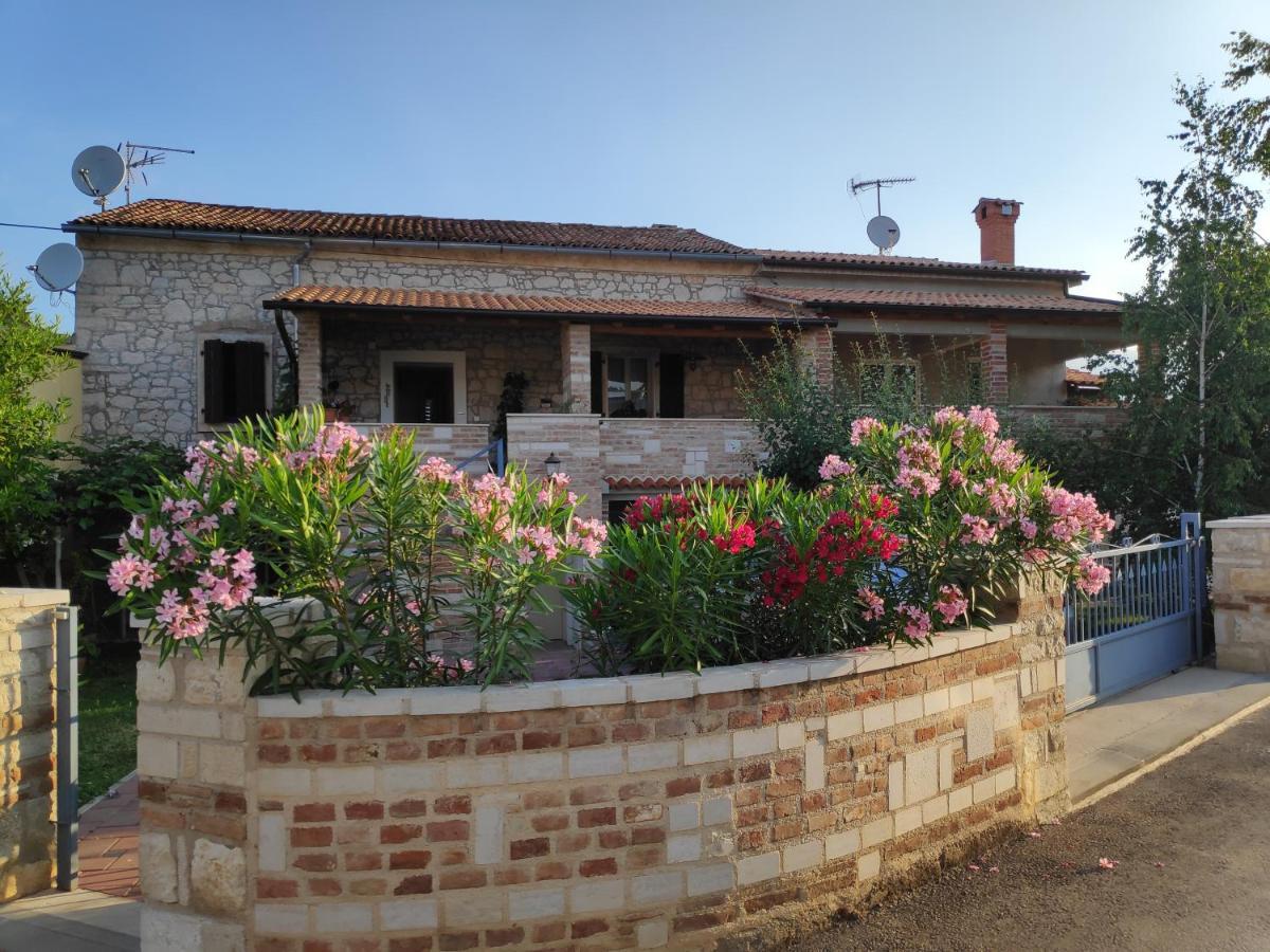 Memic 100 M Do Plaze, Memic Only 100m From * Porec