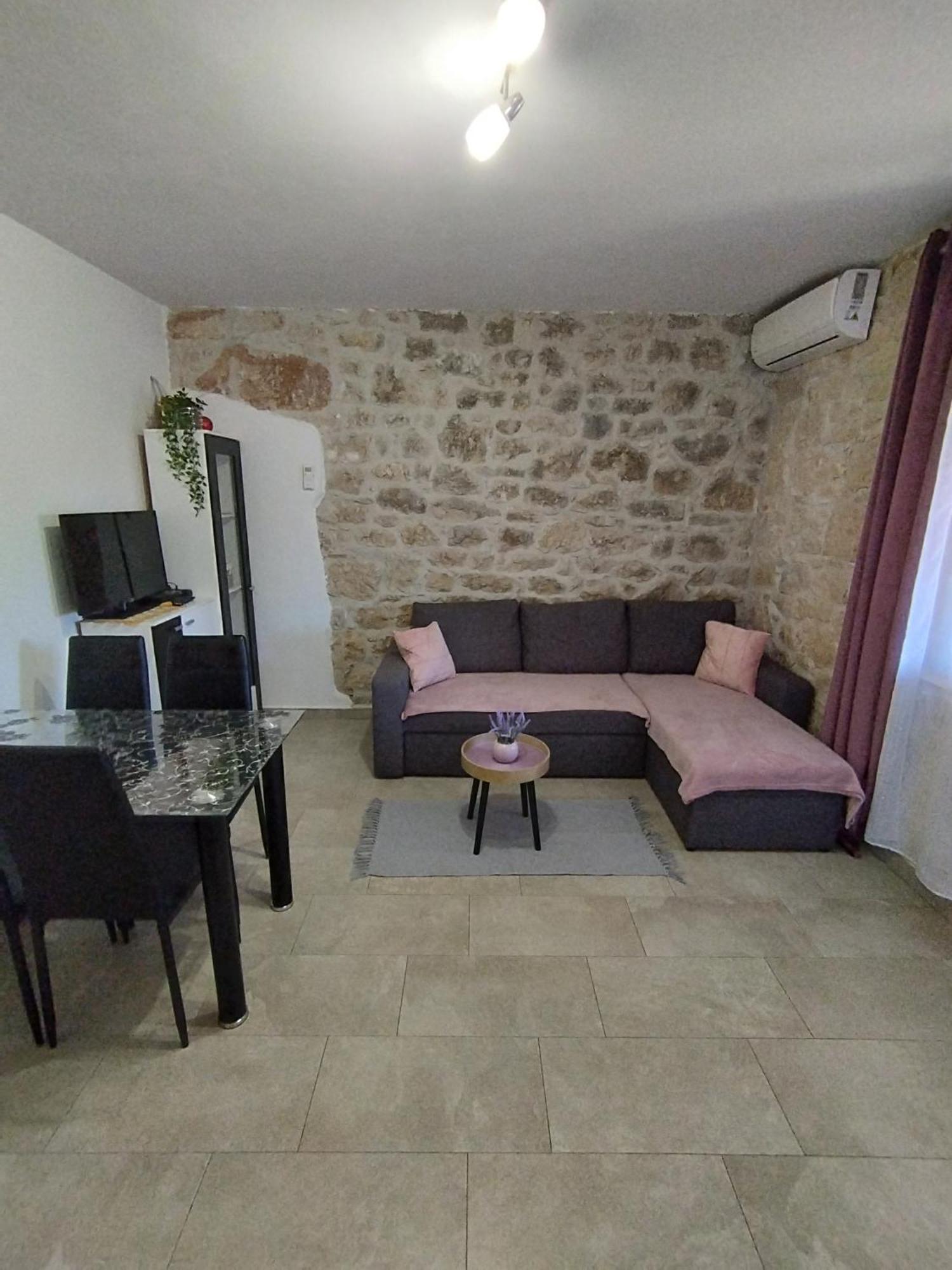 Apartment Memic 100 M Do Plaze, Memic Only 100m From