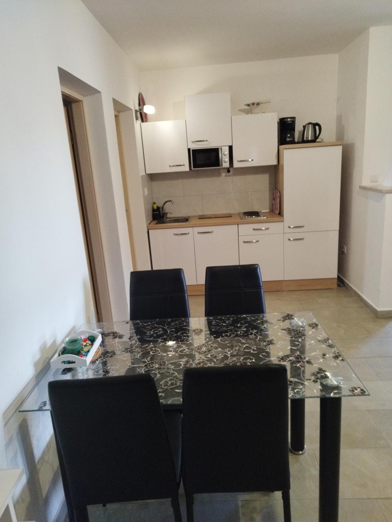 Apartment Memic 100 M Do Plaze, Memic Only 100m From Porec